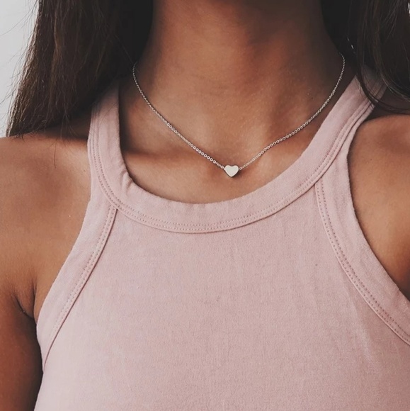 Jewelry - Silver Dainty Heart Necklace Choker A22